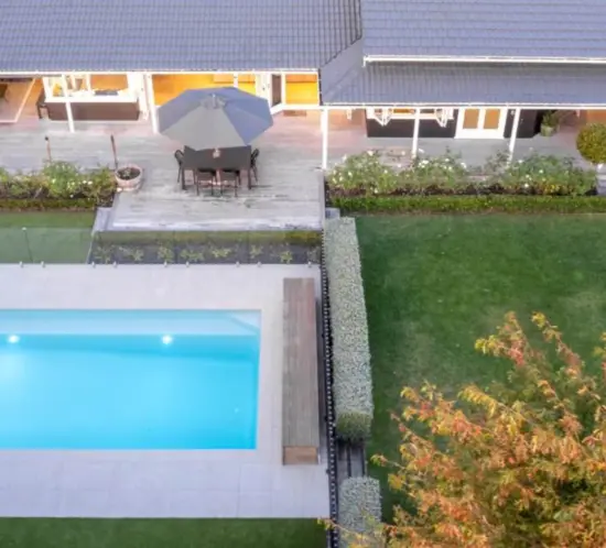When Is the Best Time to Install a Swimming Pool?